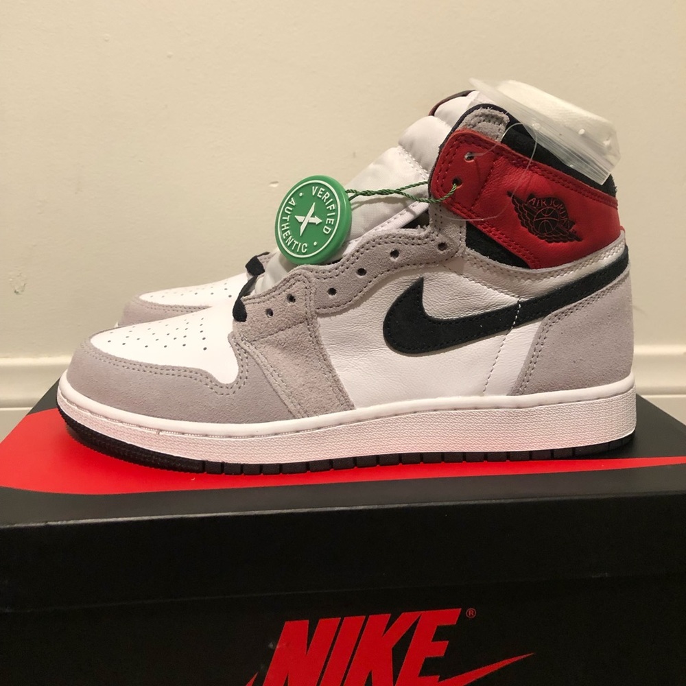 Jordan1 retro high light smoke grey (gs)